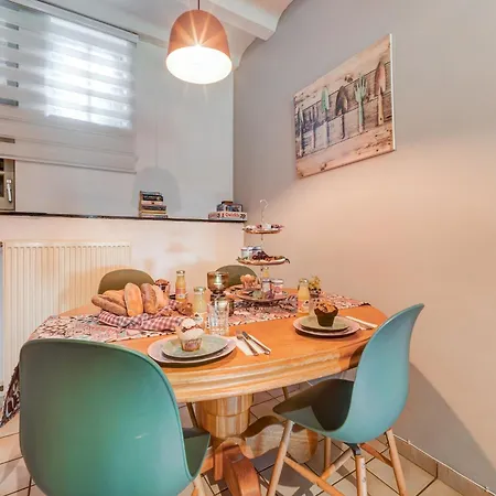 Homes In With A Picturesque Garden Ubachsberg