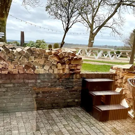 Homes In With A Picturesque Garden * Ubachsberg