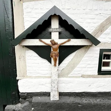 Homes In With A Picturesque Garden * Ubachsberg