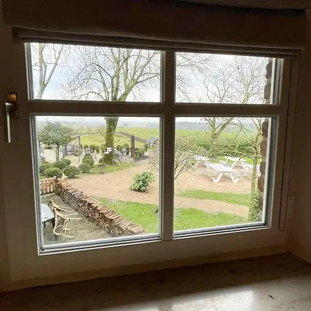 Hébergement de vacances Homes In With A Picturesque Garden Ubachsberg