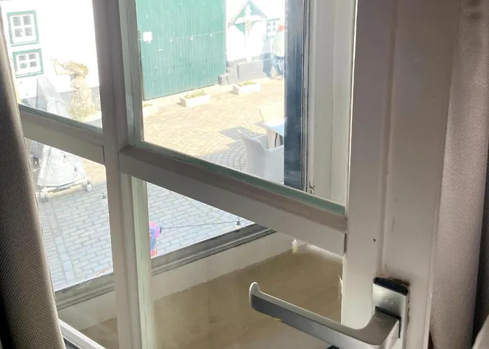 Homes In With A Picturesque Garden بيت للعطل Ubachsberg