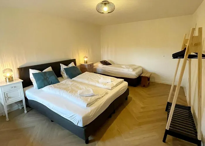 بيت للعطل Homes In With A Picturesque Garden Ubachsberg