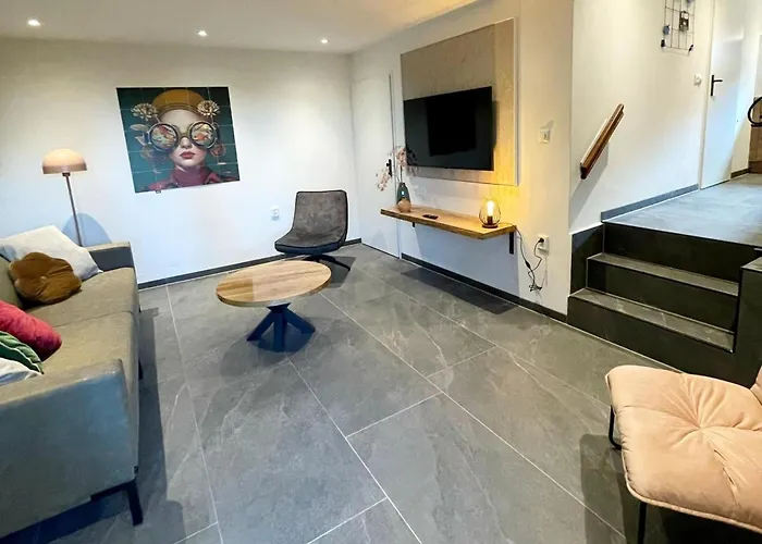 Homes In With A Picturesque Garden * Ubachsberg