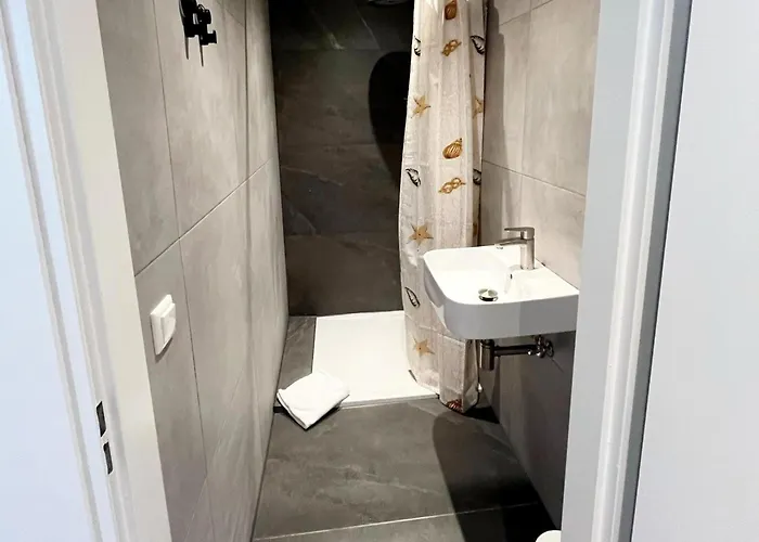 Homes In With A Picturesque Garden * Ubachsberg