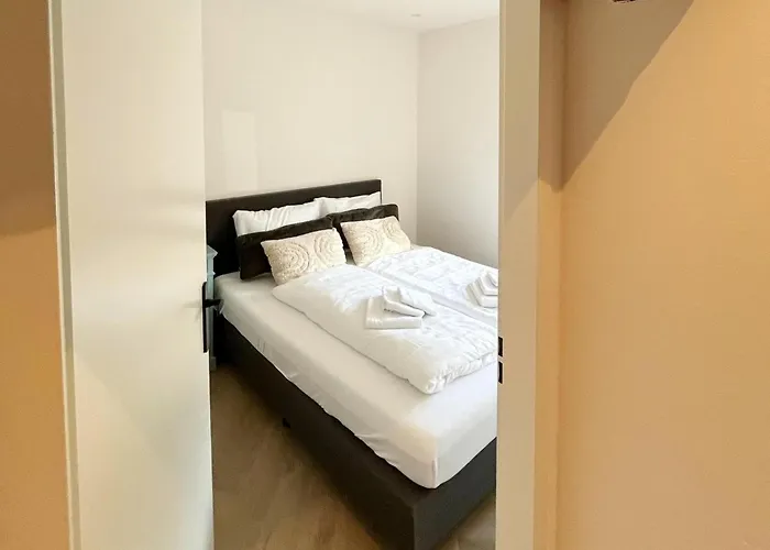 Homes In With A Picturesque Garden Casa de Férias