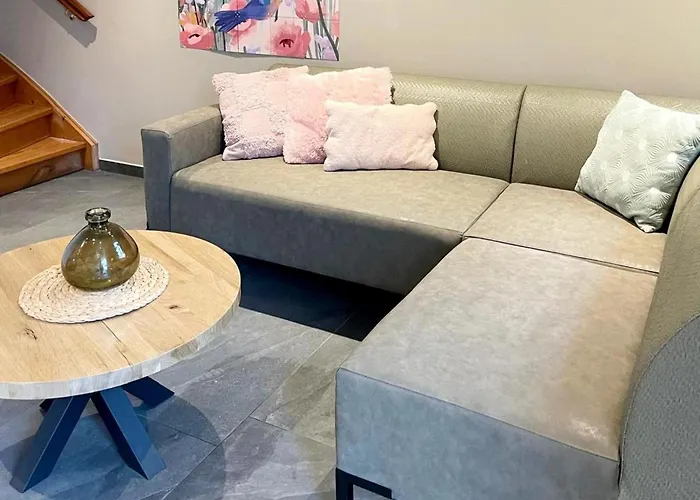 Homes In With A Picturesque Garden Casa de Férias *